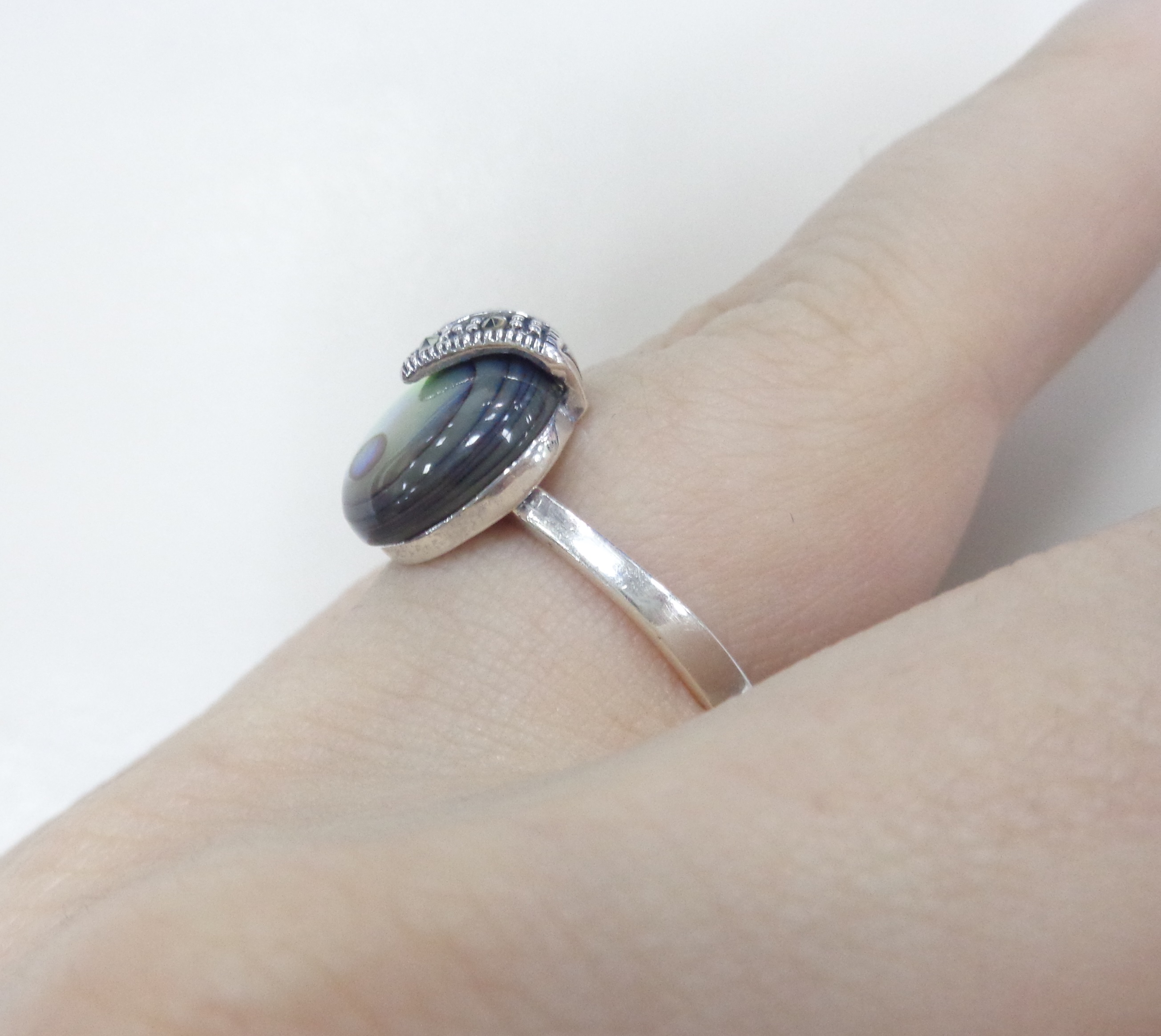 Серебряное кольцо с перламутром абалон